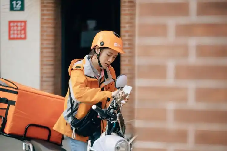 心居正在热播生活剧女王海清再获好评