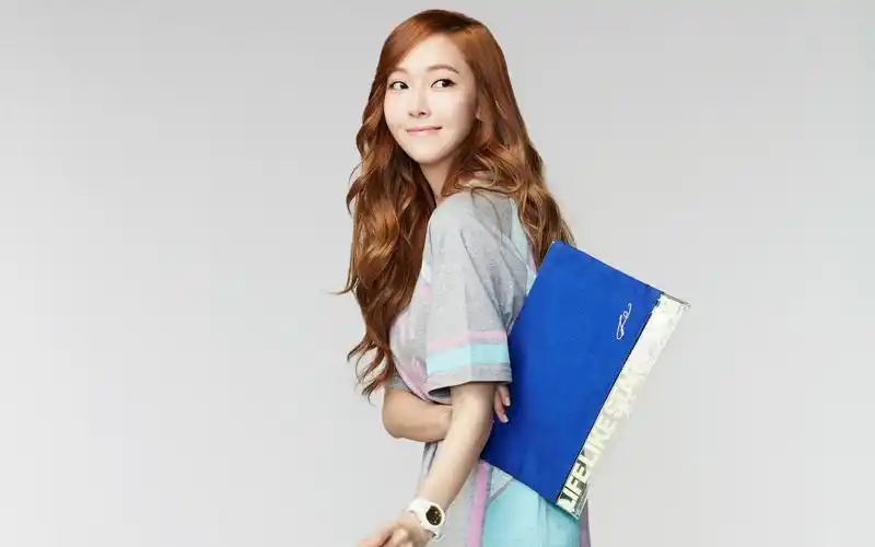 少女时代 郑秀妍宽屏壁纸