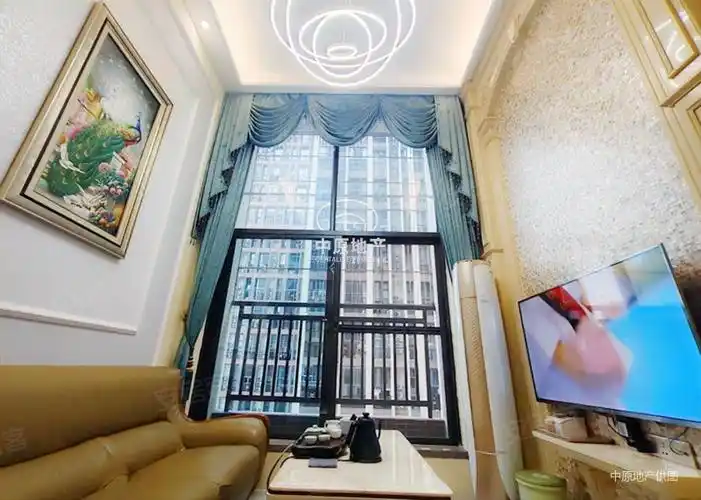 金沙洲金铂天地广场公寓精装三房