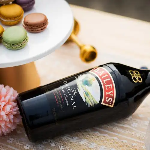 百利甜baileys爱尔兰原装配制奶油草莓咖啡利口力娇甜酒700ml瓶装