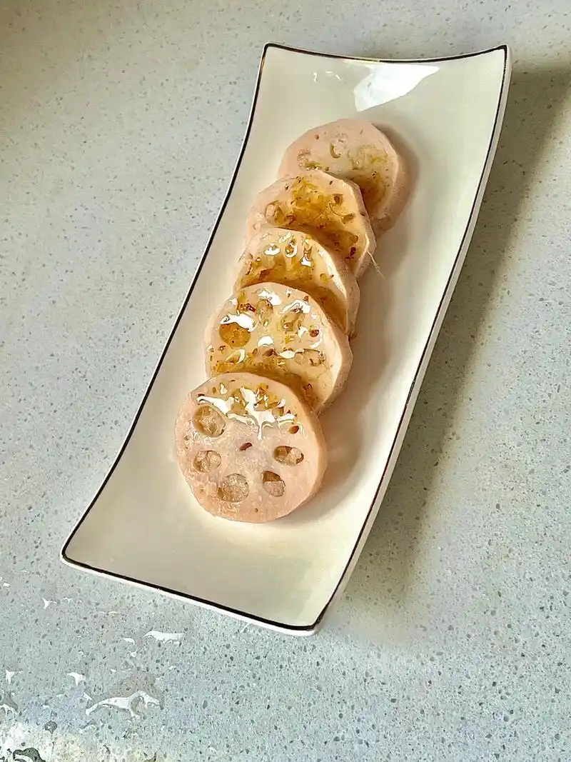 秋风中带着桂花香94桂花红糖蜜汁藕 杭州.秋天 最是容易思念 - 抖音