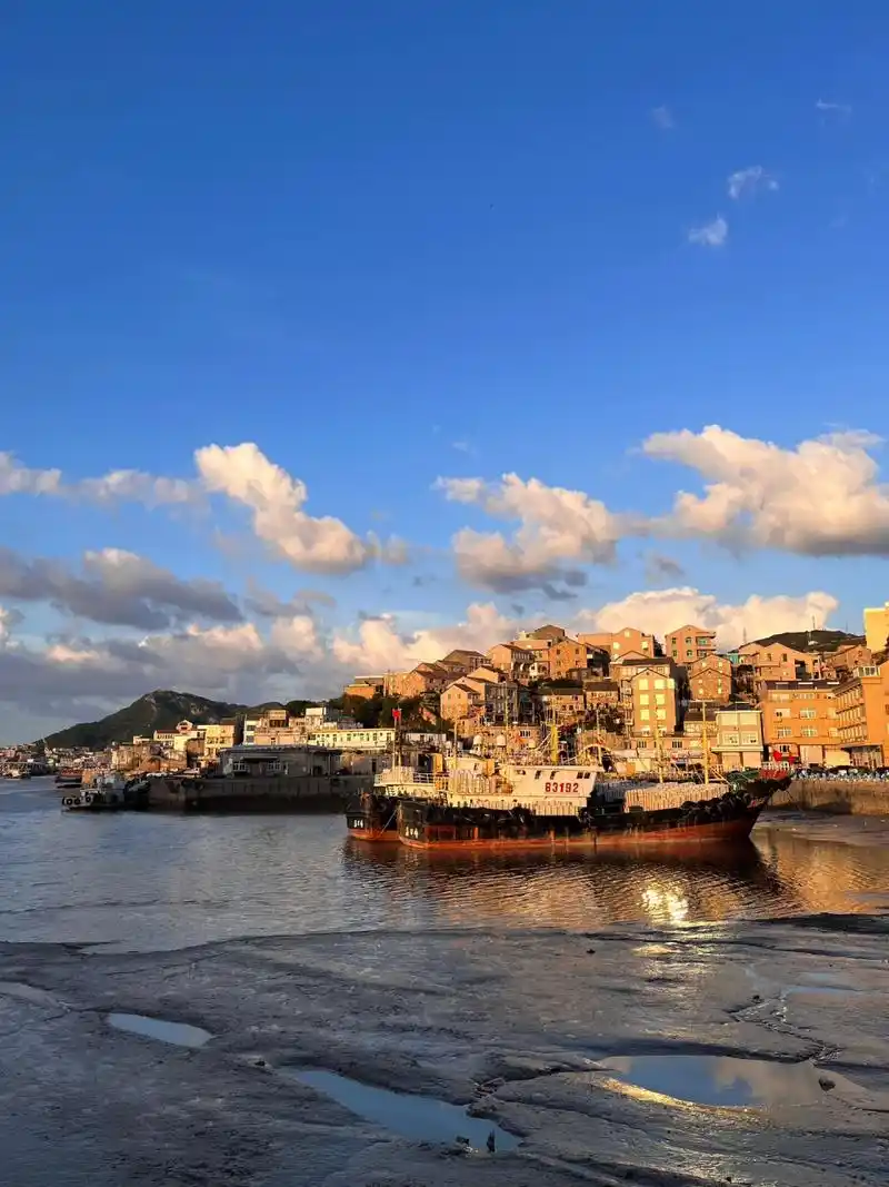 我在台州温岭的海边,感受着大自然的壮丽.