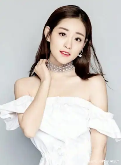 盘点1992年出生的中国女艺人,周冬雨杨紫春夏杨采钰热巴娜扎李梦