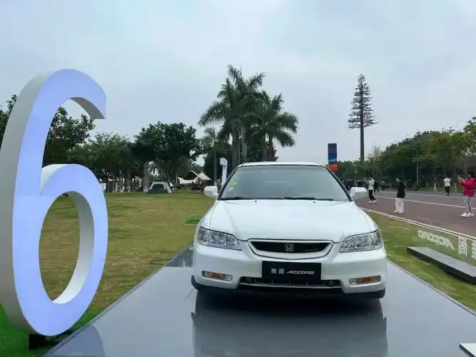 98万起,比9代凯美瑞更能打,第十一代本田雅阁哪款更值得买?