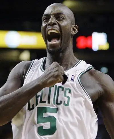 谁可以给我一些加内特咆哮的图片啊!