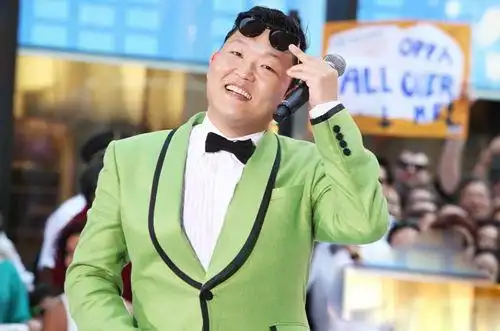 《江南 style》鸟叔长太急 实际比林志颖年轻