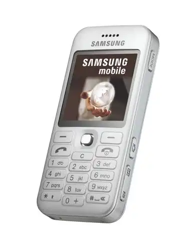 300万像素 三星发布轻巧直板机e590_手机_科技时代_新浪网