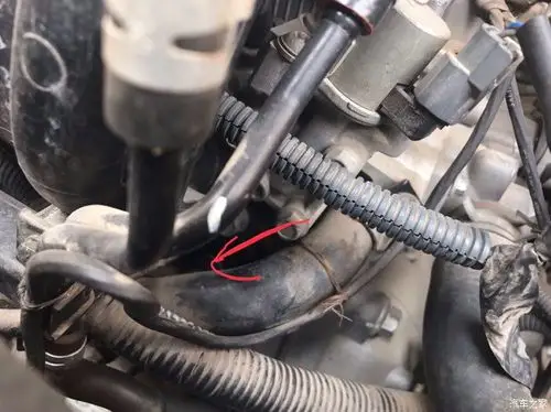 【图】pcv单向阀在哪个位置?_比亚迪l3论坛_汽车之家论坛