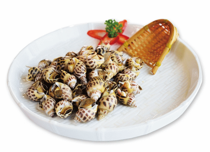 香格里拉请你吃饭 白灼香螺 潮粤拼盘 脆皮炸乳鸽 脆皮猪手佐荷叶饼