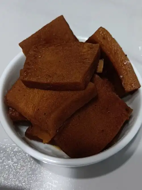 简单的早餐,亲手制作番瓜包子,五香豆腐干还有小伙子的营养素,三餐不