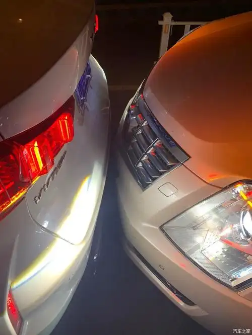 晚上时候被追尾了