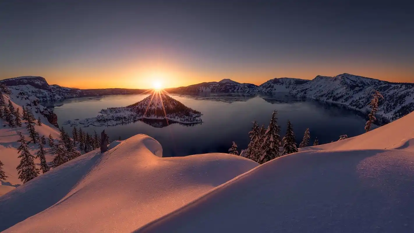 美国火口湖风景图片高清宽屏桌面壁纸