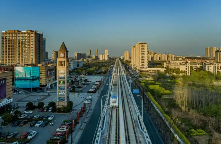 杭州至海宁城际铁路今日建成通车
