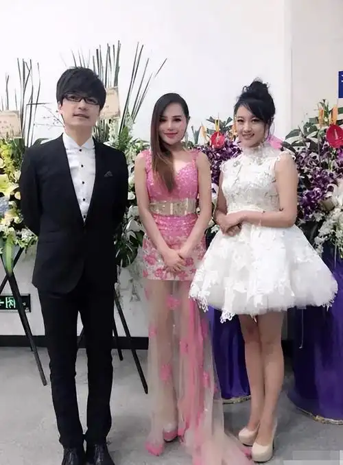 回顾:离婚4年,看玖月奇迹王小玮和王小海的处境,夫妻差距了然