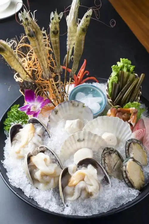 爆火的泰式海鲜火锅又来啦椰奶冬阴功锅底海鲜大拼澳洲和牛58折吃到扶