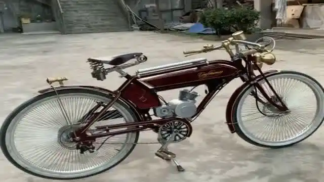 民间大师苦心研究的烧油自行车,也不知能不能上路,留着收藏也不错!