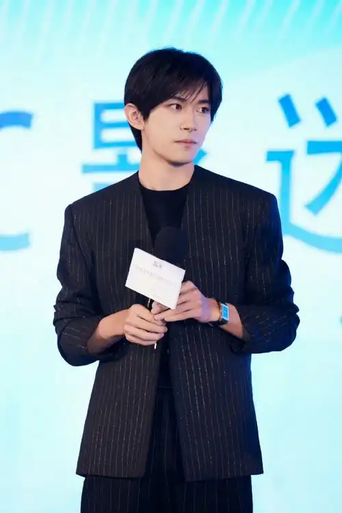 1128  【图】  ※易烊千玺jacksonyee工作室小室  ※易烊