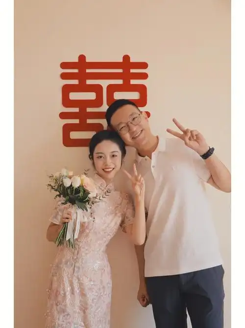 在家订婚也超级出片ing青岛订婚跟拍