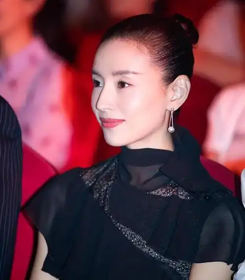 网易首页>网易号>正文申请入驻> 尽管经历了种种坎坷和困难,但董洁并