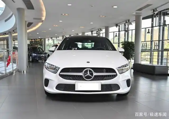 最便宜的奔驰,配1.3t 7速双离合,卖20多万销量还不错