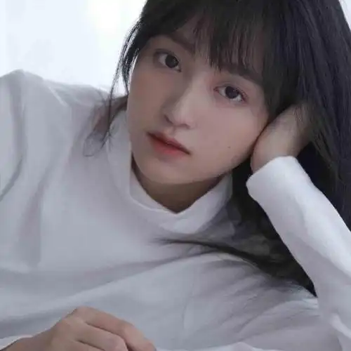 2021小圆脸真人美女头像