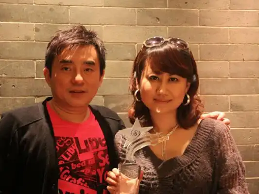 55岁大叔抛妻弃子要去找小三,老婆还同意了,决定等他回心转意