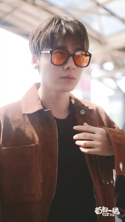 李易峰的这波照片是不是很帅呀?