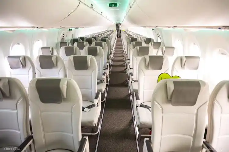 【e报道】空客单通道飞机最新成员a220完成首次中国巡展