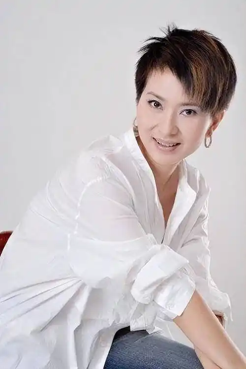 歌手甘萍:嫁给国脚黎兵,过上普通人的生活,家庭比事业更重要