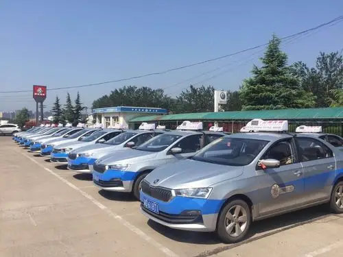 更新出租车正式投入运营