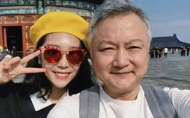 18岁初恋,23岁爆红却结婚,欧阳奋强用行动诠释:一生只爱一个人_康莉