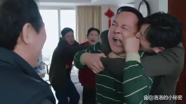 我冒死救下舅舅,事后不感恩反而让我卖房替他还账,看我如何治他