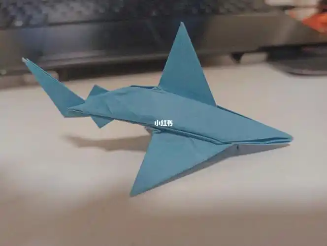 折纸鲨鱼
