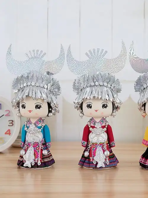 56个民族娃娃广西贵州云南少数民族苗族饰品摆件送礼木偶工艺品