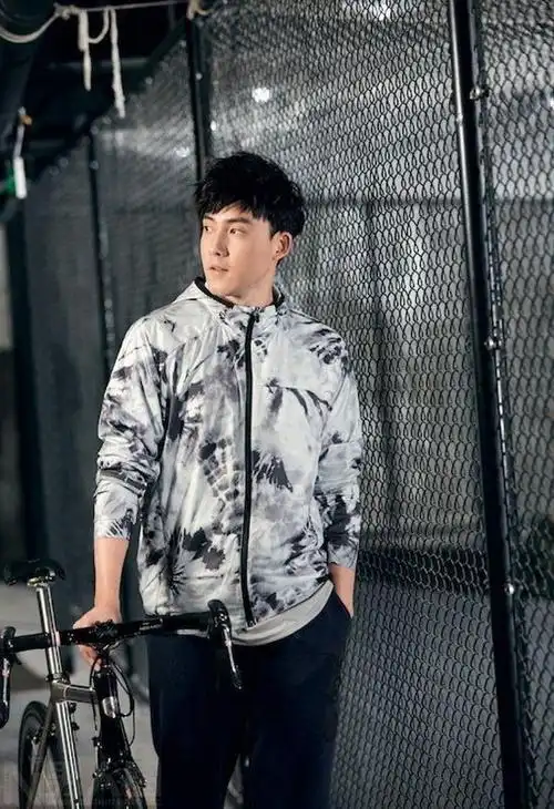 肌肉男:张睿运动写真-小虾米