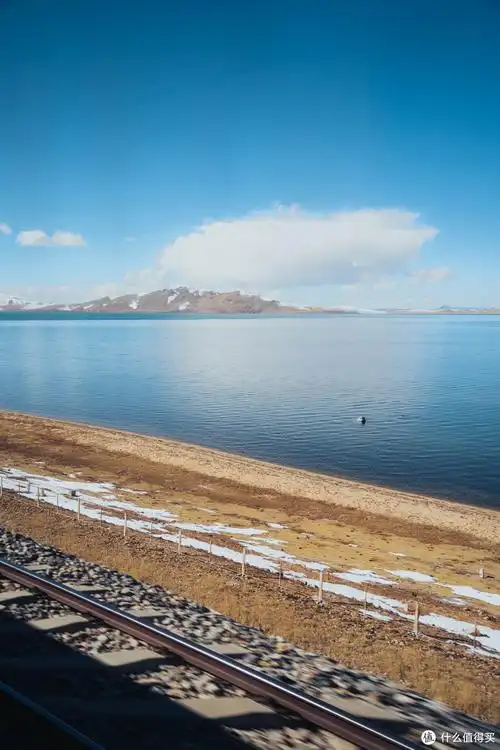 青藏铁路你错过了什么?进藏必看,最美天路逐站风景揭秘,车次选择指南