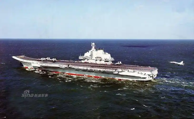 下艘国产航母上弹射器?中国已试飞歼15弹射型__上海热线新闻频道