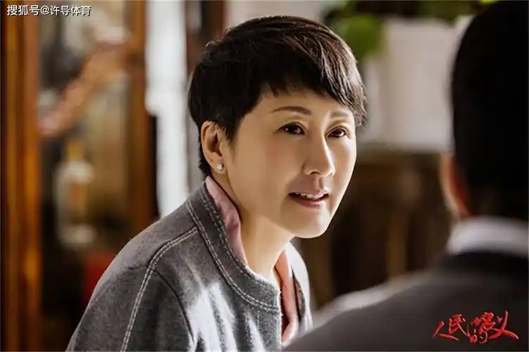 原创国民婆婆张凯丽当红时嫁爱情放弃事业今被富豪老公宠上天