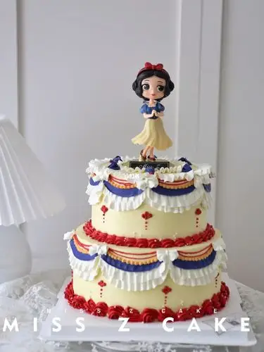 浙江诸暨miss z白雪公主双层蛋糕,复古裱花