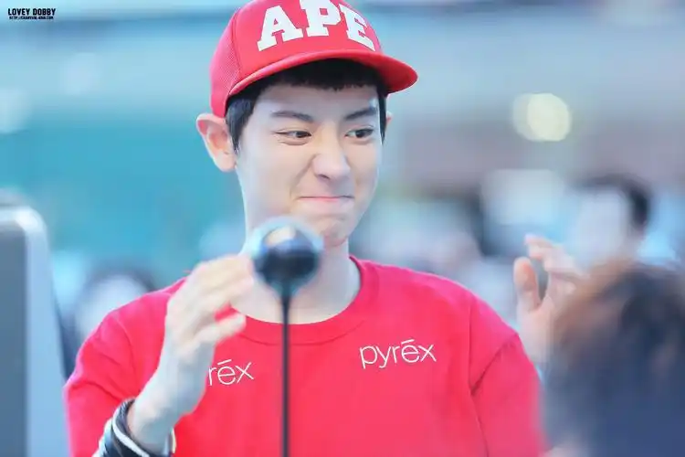 灿烈小狼的妹妹头-parkchanyeolstar