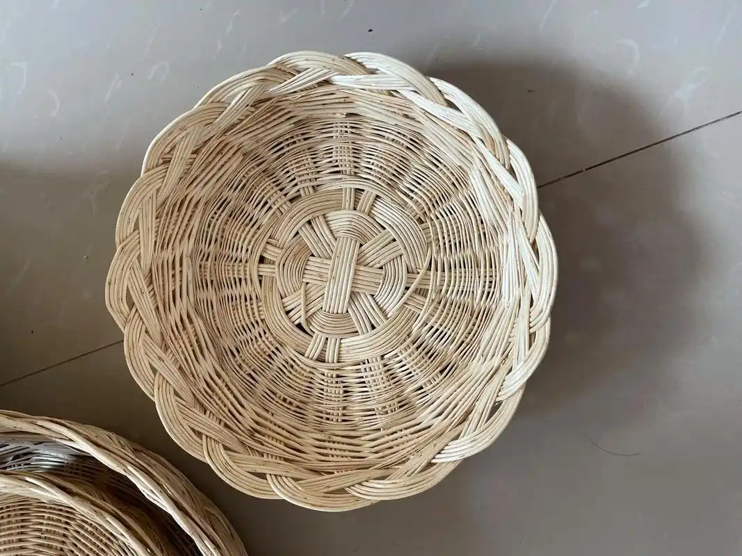 柳条编织的筐子,篮子,做工精致#纯手工编制 #民间手艺 - 抖音