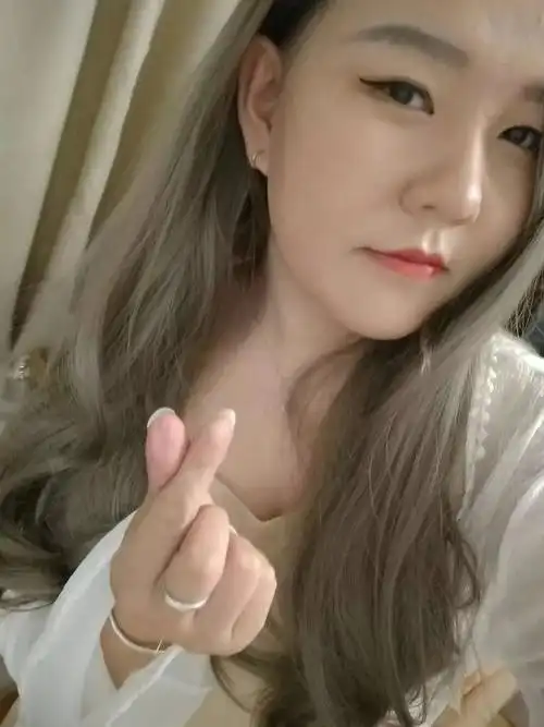 微封面掌上英山第679期封面人物黄丽娜杨柳镇人