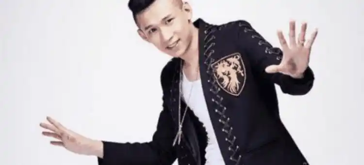 曾经快手的六大扛把子,四个被封杀,只有他成为网红,身价过亿