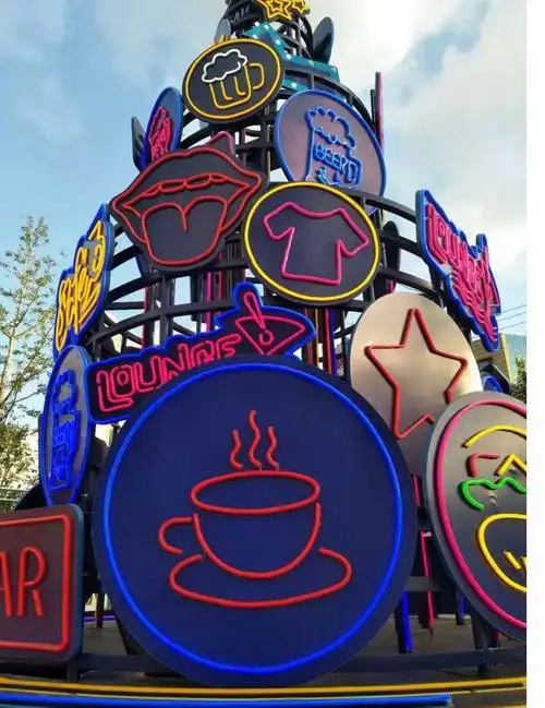 户外灯饰画|空间|商业空间设计|中玥景观美陈亮化_原创作品-站酷zcool