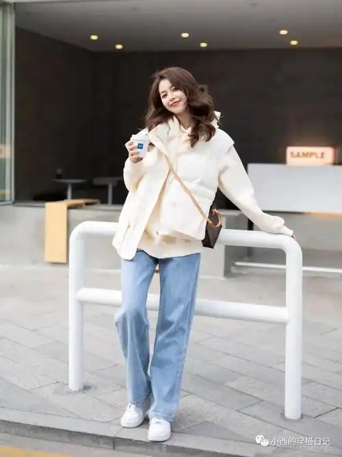 冬天卫衣这么穿,太时髦了!|大衣|马甲|穿搭|羽绒服|身材比例_网易订阅