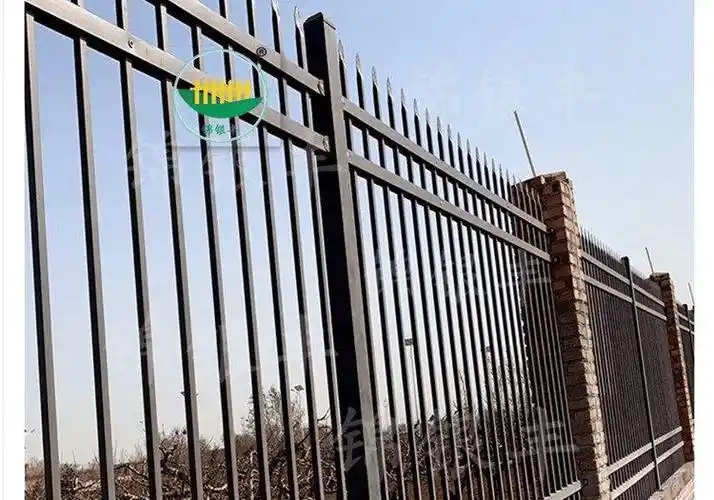 锦银丰护栏:景区围墙护栏图片 焊接围墙护栏 围墙护栏规范要求_园林_