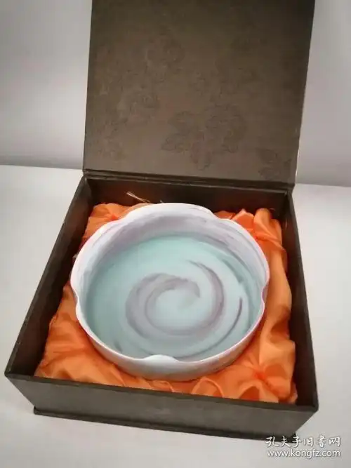 龙泉青瓷大师黄汉弟笔洗(品相完好无破损)