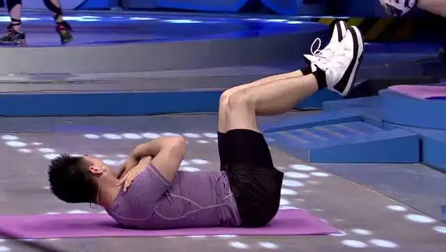 疯狂虐腹瘦腰操