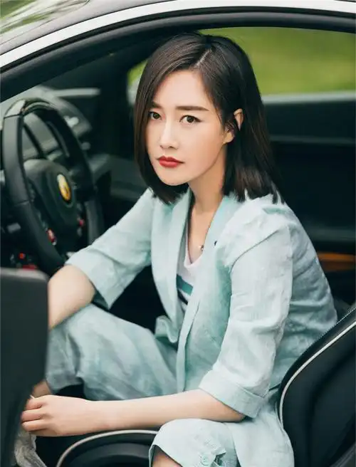 刘晓晔春季写真曝光将小资情调进行到底