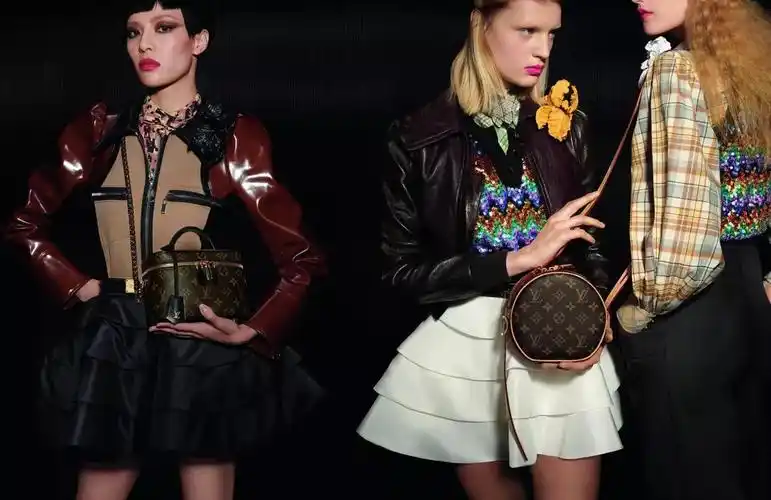 lv路易威登2020海报设计简直太魔幻了